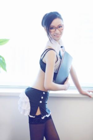 女管家